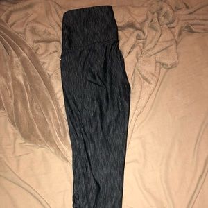 Danskin capri leggings medium